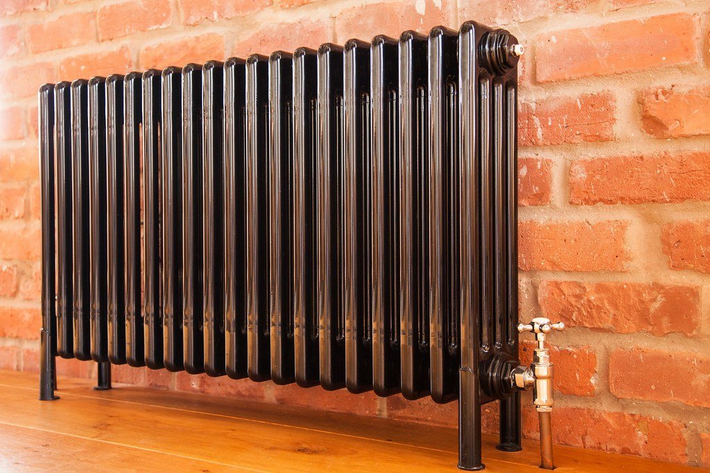 Real Kamco high velocity powerflushing equipment connected to central heating system