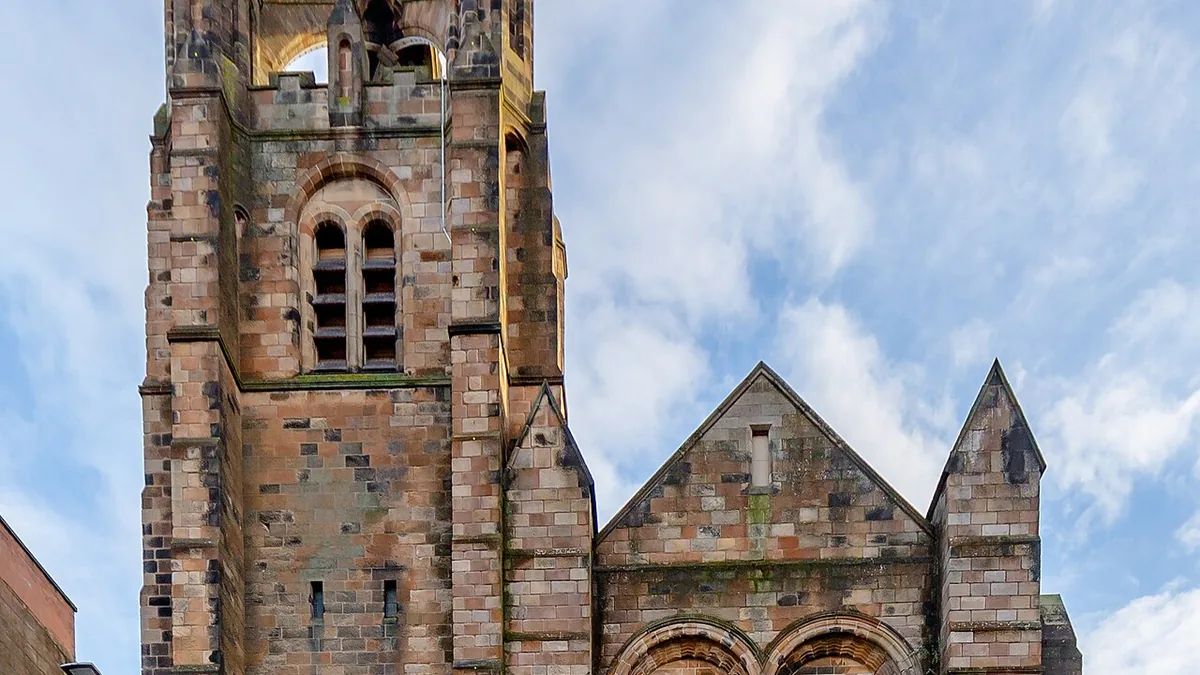 Strathbungo Glasgow residential housing environment, architectural sandstone characteristics, and local boiler replacement engineering in G41